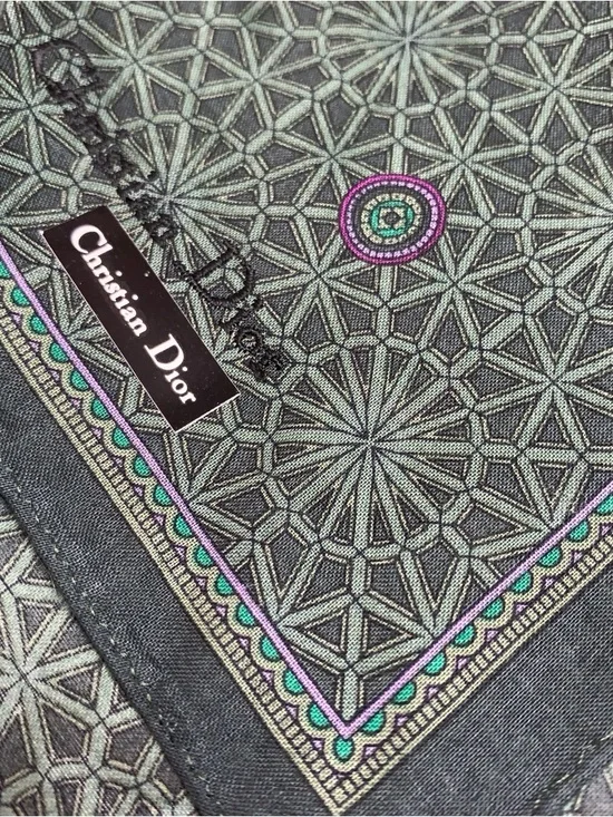 Christian Dior Green Geometric Handkerchief - Picture 6 of 17